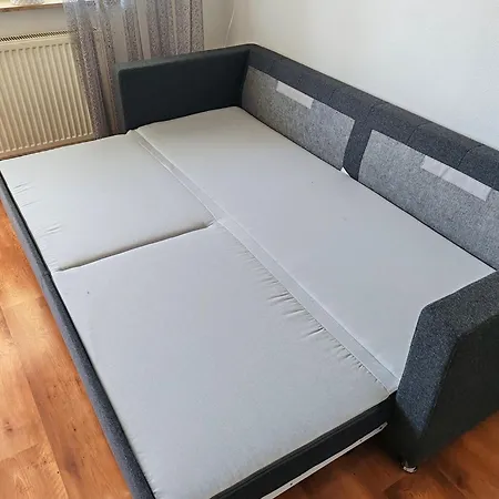 Frankfurt - Niederrad 2-zimmer 47m2 Renoviert Mit Balkon 3 Personen Frankfurt am Main