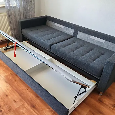 Appartement Frankfurt - Niederrad 2-zimmer 47m2 Renoviert Mit Balkon 3 Personen *